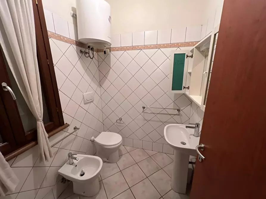 Immagine 8 di Appartamento in vendita  a Rosignano Marittimo