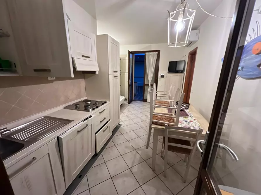 Immagine 4 di Appartamento in vendita  a Rosignano Marittimo