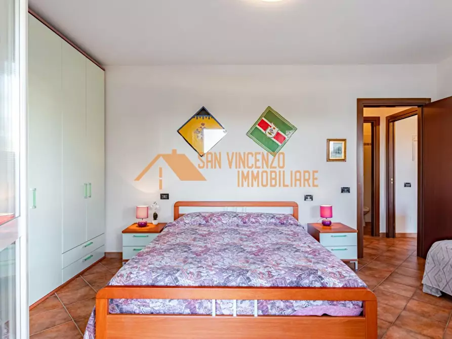 Immagine 17 di Appartamento in vendita  a San Vincenzo
