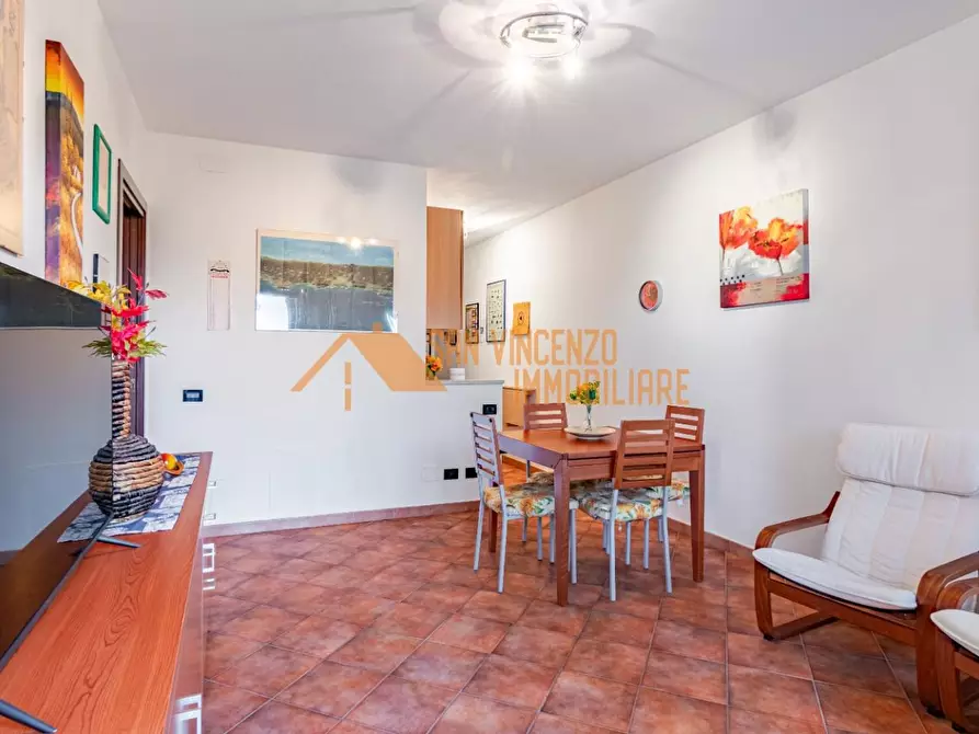 Immagine 11 di Appartamento in vendita  a San Vincenzo