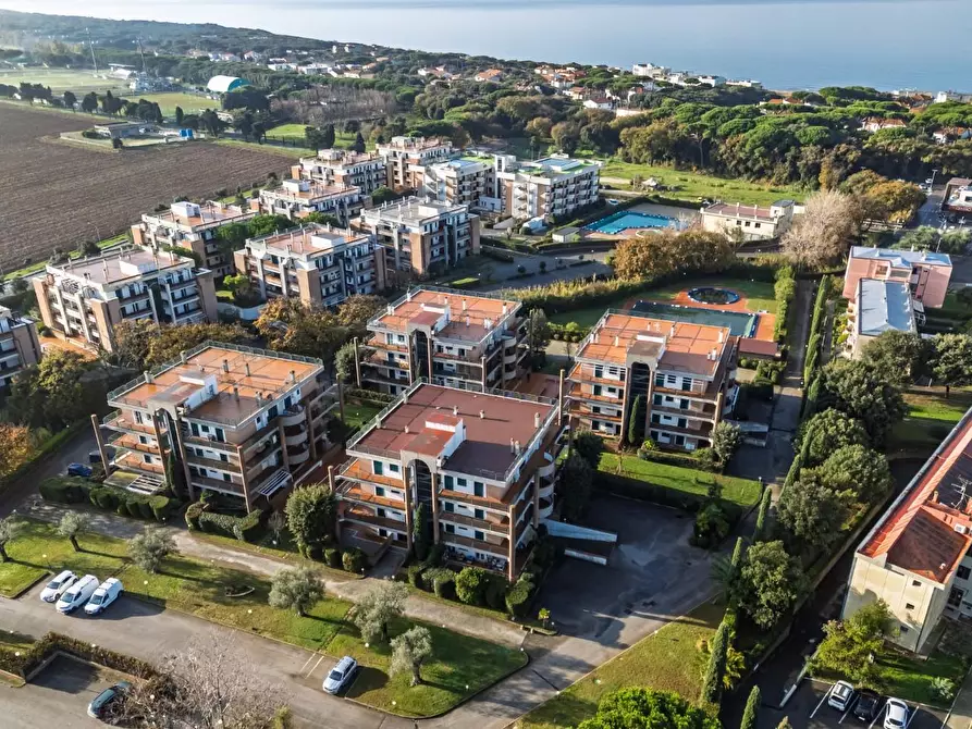 Immagine 28 di Appartamento in vendita  a San Vincenzo