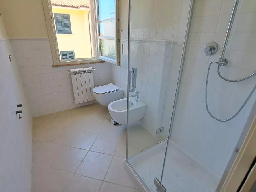 Immagine 7 di Appartamento in vendita  a Rosignano Marittimo