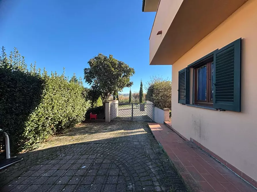 Immagine 12 di Casa bifamiliare in vendita  a Terricciola