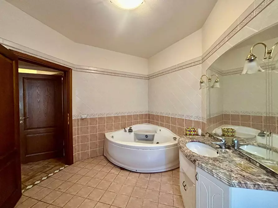 Immagine 44 di Casa bifamiliare in vendita  a Terricciola