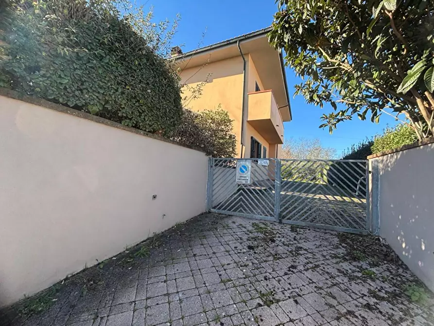 Immagine 13 di Casa bifamiliare in vendita  a Terricciola