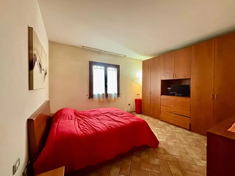 Immagine 40 di Casa bifamiliare in vendita  a Terricciola