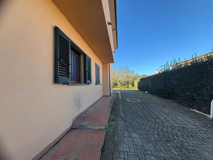 Immagine 14 di Casa bifamiliare in vendita  a Terricciola