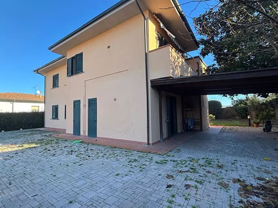 Immagine 9 di Casa bifamiliare in vendita  a Terricciola