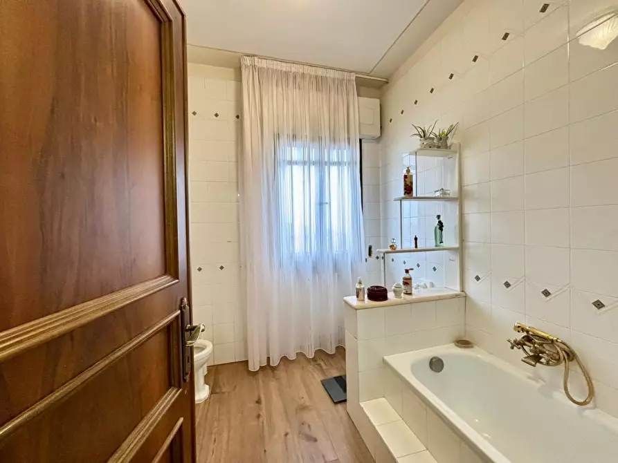 Immagine 33 di Casa bifamiliare in vendita  a Terricciola