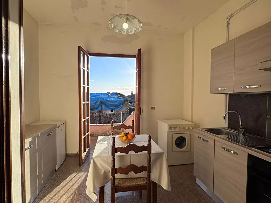 Immagine 11 di Appartamento in vendita  a Massa