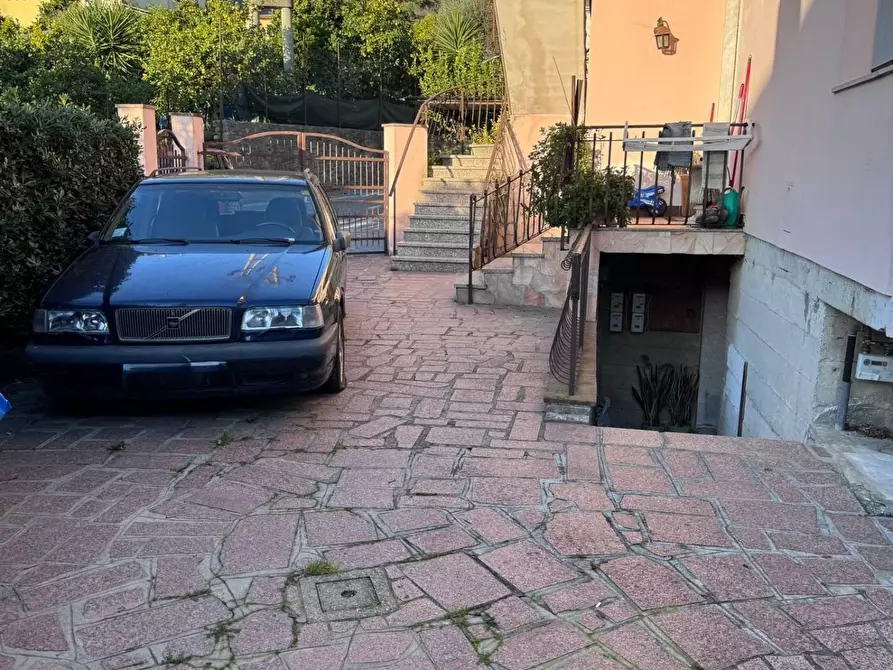 Immagine 31 di Appartamento in vendita  a Massa