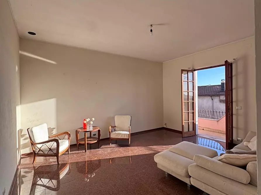 Immagine 5 di Appartamento in vendita  a Massa