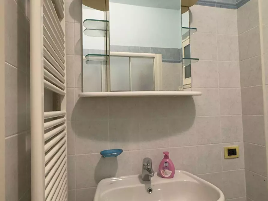 Immagine 18 di Appartamento in vendita  a Montignoso