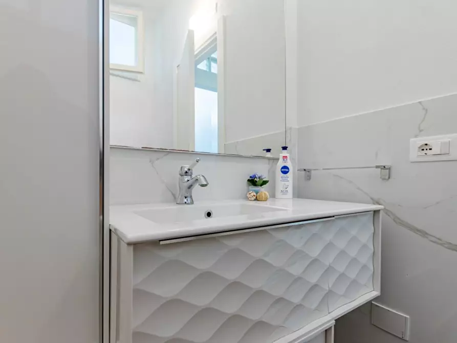 Immagine 26 di Appartamento in affitto  a San Vincenzo