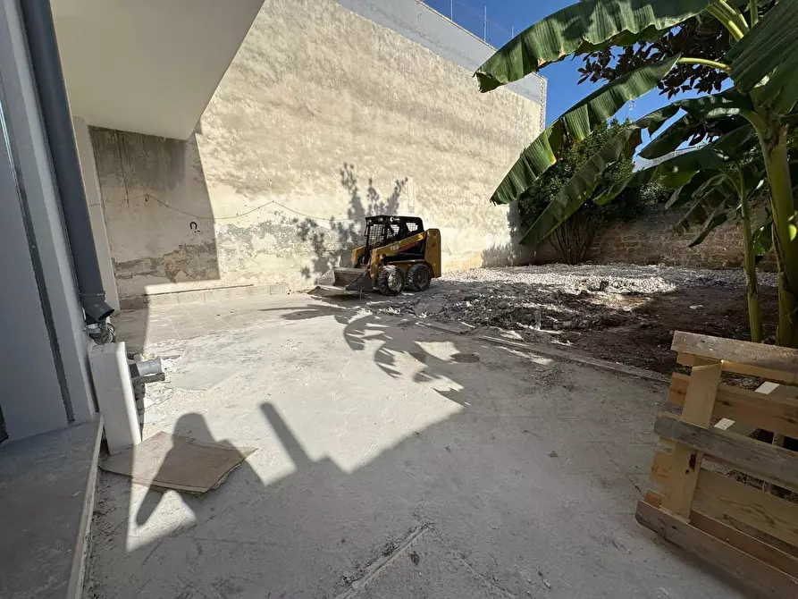 Immagine 9 di Appartamento in vendita  a Lecce