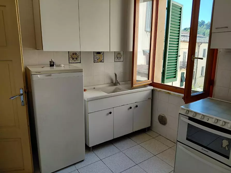 Immagine 5 di Appartamento in vendita  a Colle Di Val D'elsa