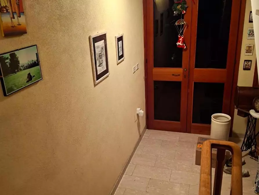 Immagine 18 di Appartamento in vendita  a Capraia E Limite