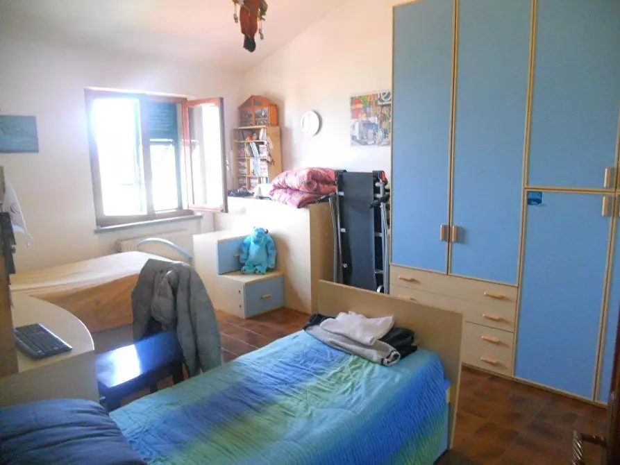 Immagine 8 di Appartamento in vendita  a Ortonovo