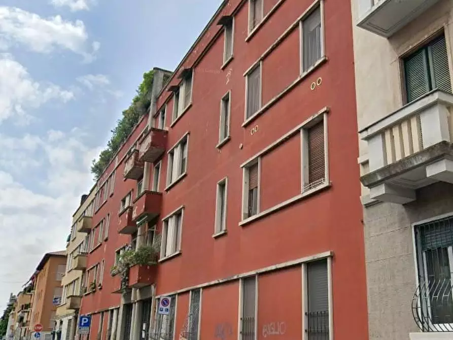 Immagine 1 di Laboratorio in vendita  a Milano