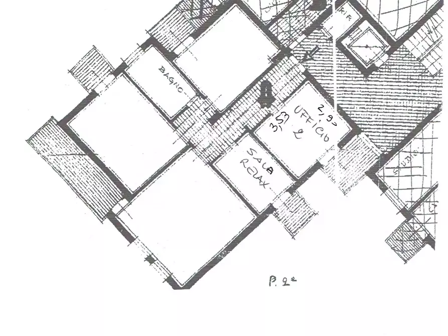 Immagine 32 di Ufficio in affitto  a Viareggio