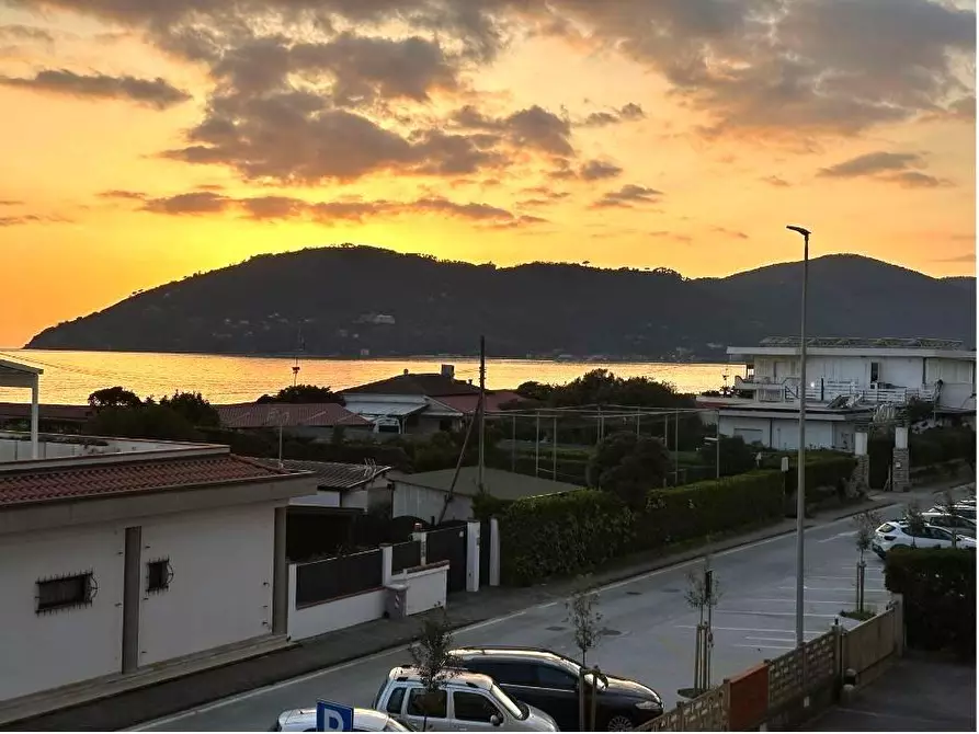 Immagine 22 di Appartamento in vendita  a Sarzana