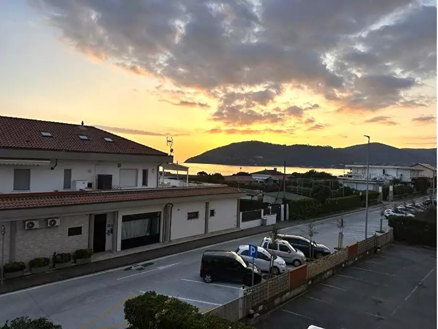 Immagine 23 di Appartamento in vendita  a Sarzana