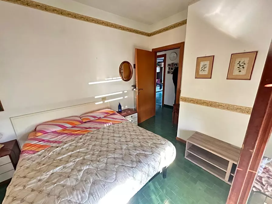 Immagine 12 di Appartamento in vendita  a Sarzana