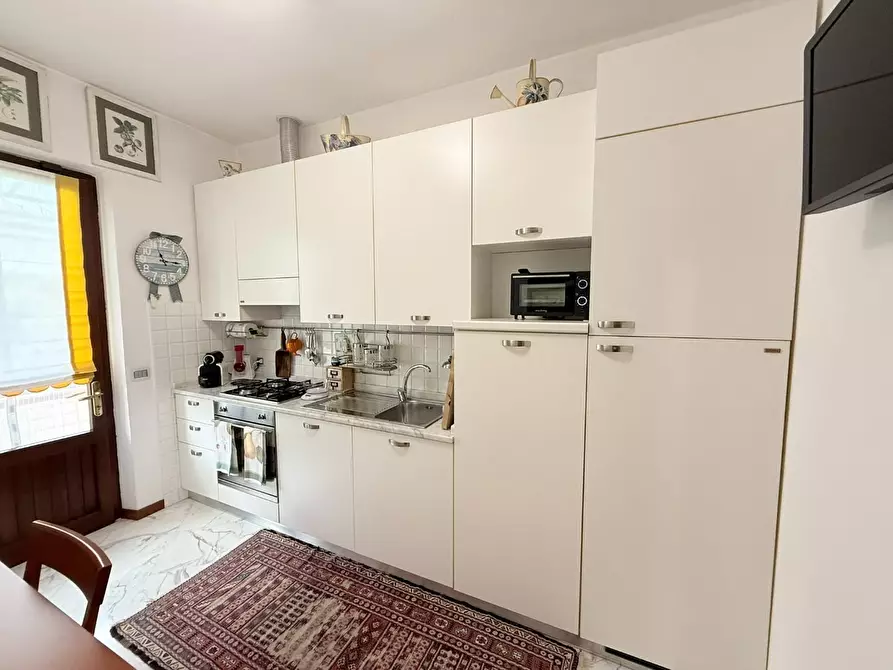 Immagine 6 di Casa indipendente in vendita  a Massa