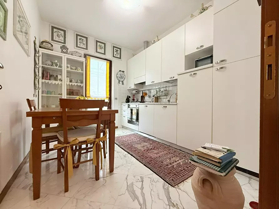Immagine 7 di Casa indipendente in vendita  a Massa