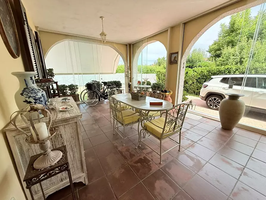 Immagine 4 di Casa indipendente in vendita  a Massa