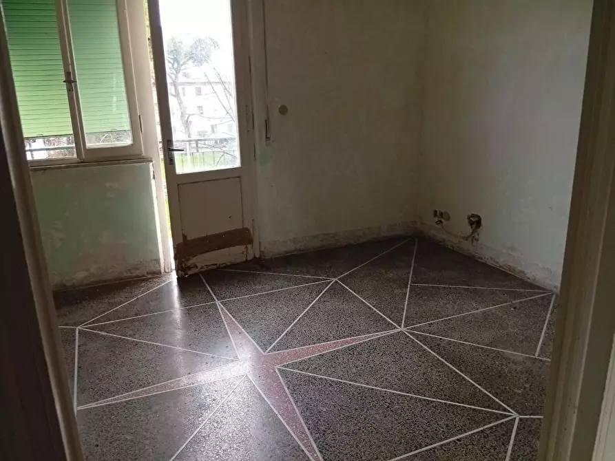 Immagine 1 di Appartamento in vendita  a Pisa