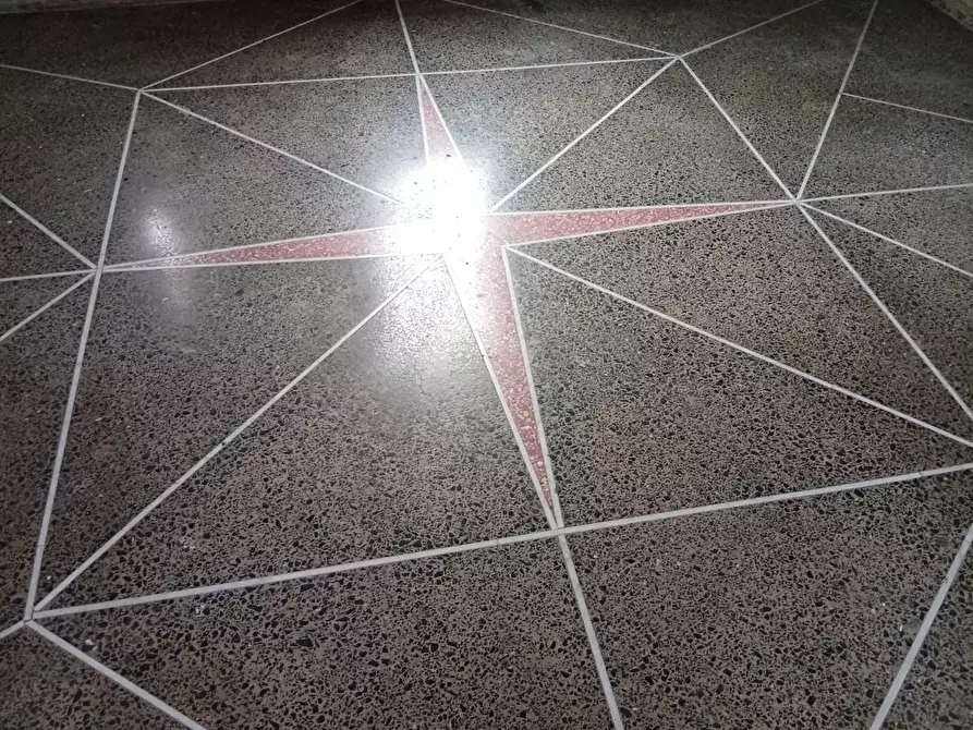 Immagine 10 di Appartamento in vendita  a Pisa