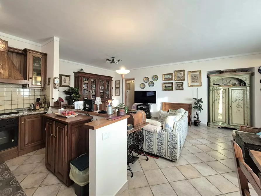 Immagine 12 di Appartamento in vendita  a Capannori