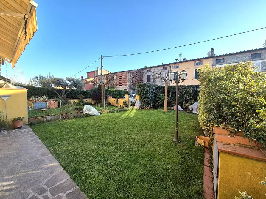 Immagine 4 di Appartamento in vendita  a Capannori