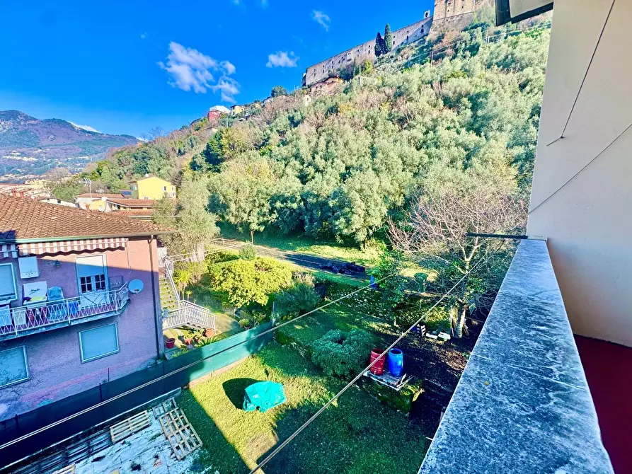 Immagine 36 di Appartamento in vendita  a Massa