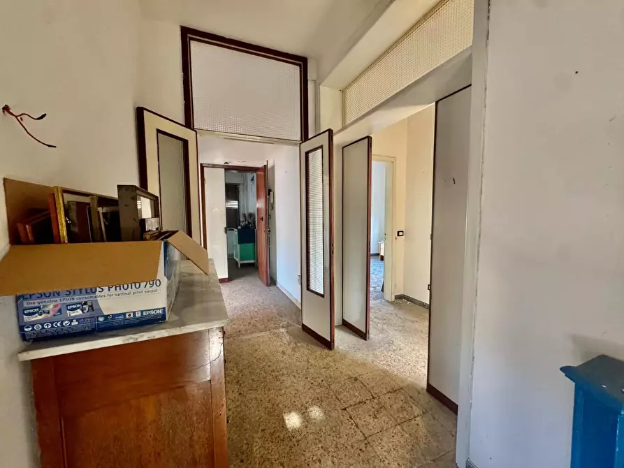 Immagine 4 di Appartamento in vendita  a Massa