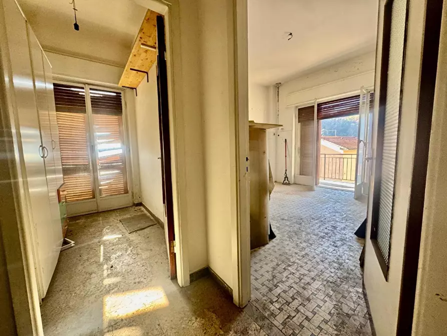 Immagine 27 di Appartamento in vendita  a Massa