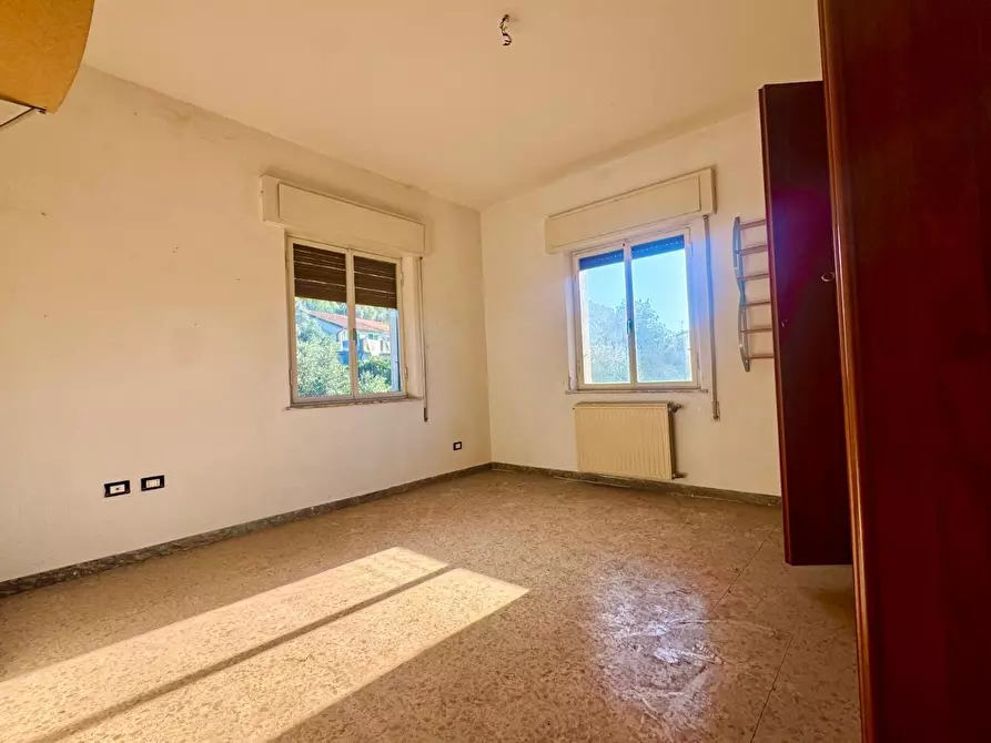 Immagine 18 di Appartamento in vendita  a Massa