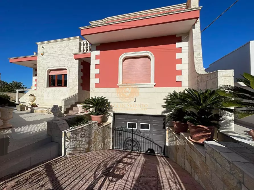 Immagine 28 di Villa in vendita  a Tiggiano