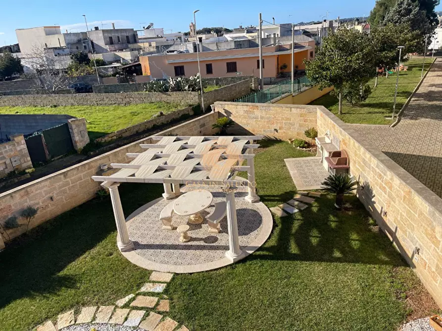 Immagine 17 di Villa in vendita  a Tiggiano