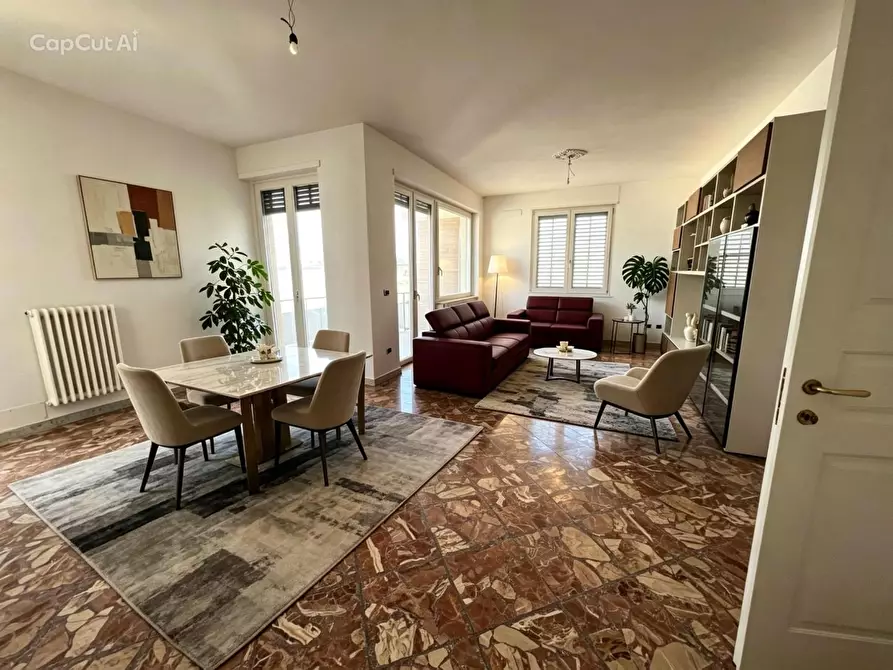 Immagine 1 di Appartamento in vendita  a Lecce