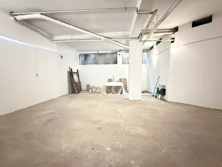 Immagine 31 di Appartamento in vendita  a Lecce