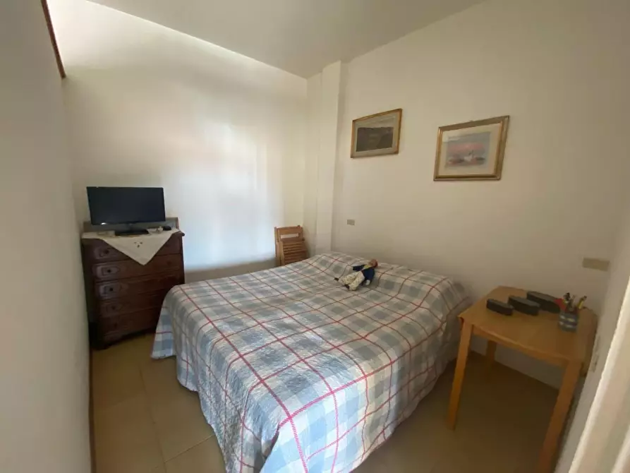 Immagine 12 di Appartamento in vendita  a Rosignano Marittimo