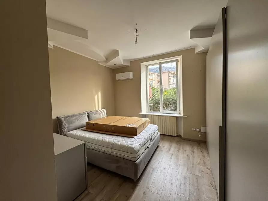 Immagine 11 di Appartamento in vendita  a Massa