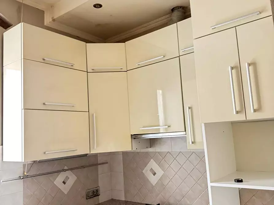 Immagine 14 di Appartamento in vendita  a Massa