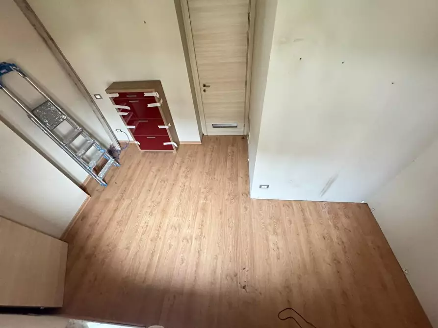 Immagine 15 di Appartamento in vendita  a Massa