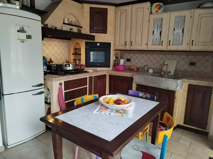 Immagine 3 di Villetta a schiera in vendita  a Massa