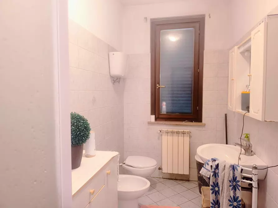 Immagine 10 di Appartamento in vendita  a Sinalunga