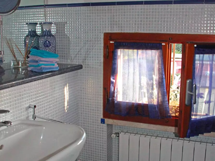 Immagine 14 di Casa indipendente in vendita  a Pietrasanta