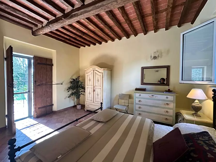 Immagine 24 di Casa colonica in vendita  a Pietrasanta
